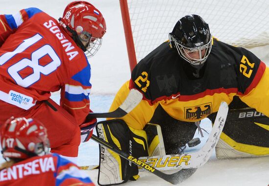 2014 Winter Olympics. Ice hockey. Women. Russia vs. Germany