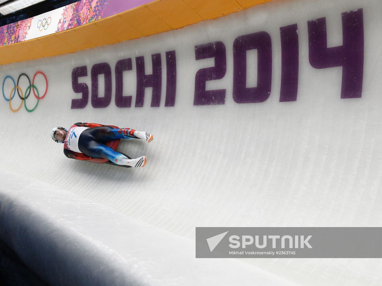 2014 Winter Olympics. Luge. Men. Day Two