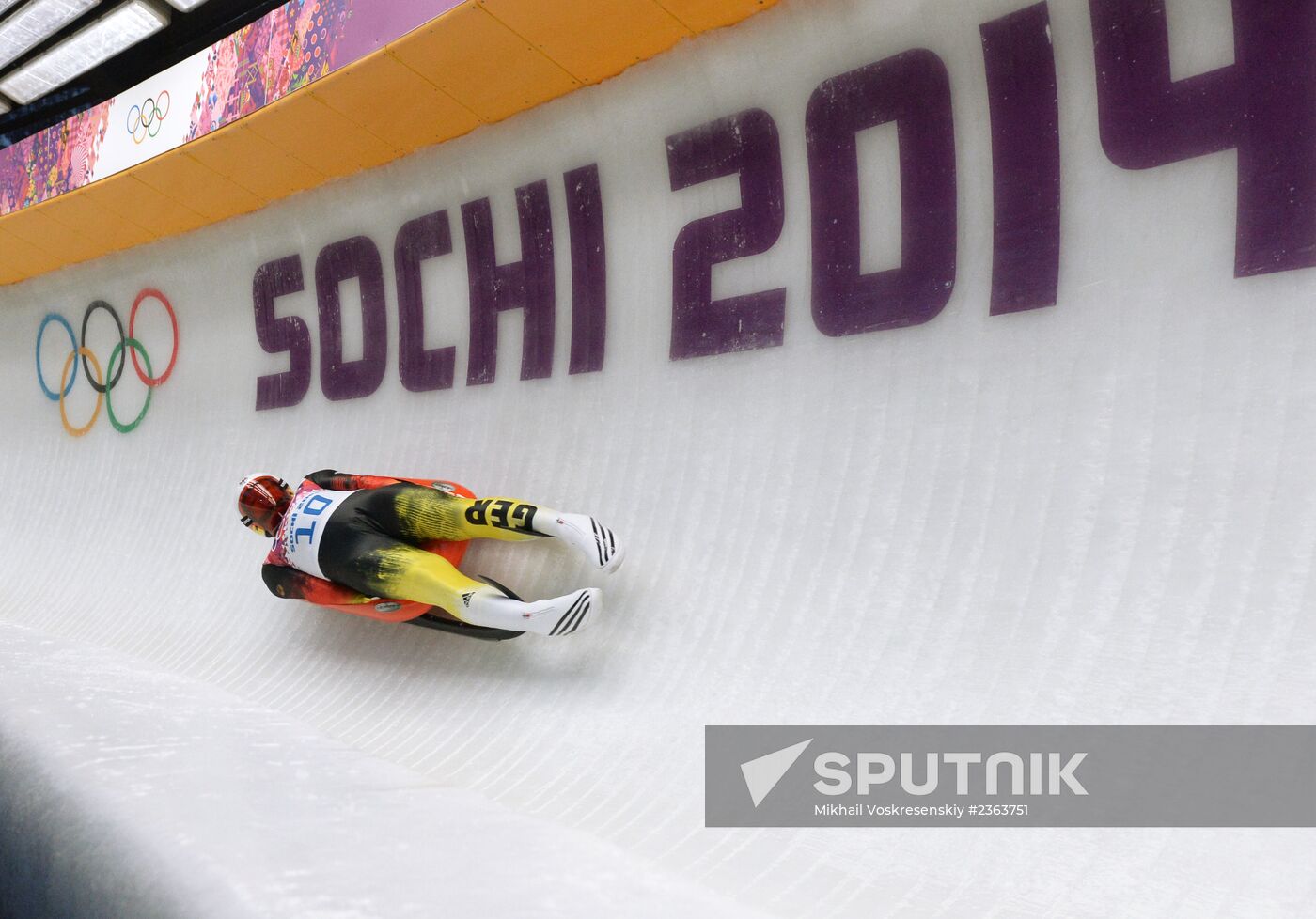 2014 Winter Olympics. Luge. Men. Day Two