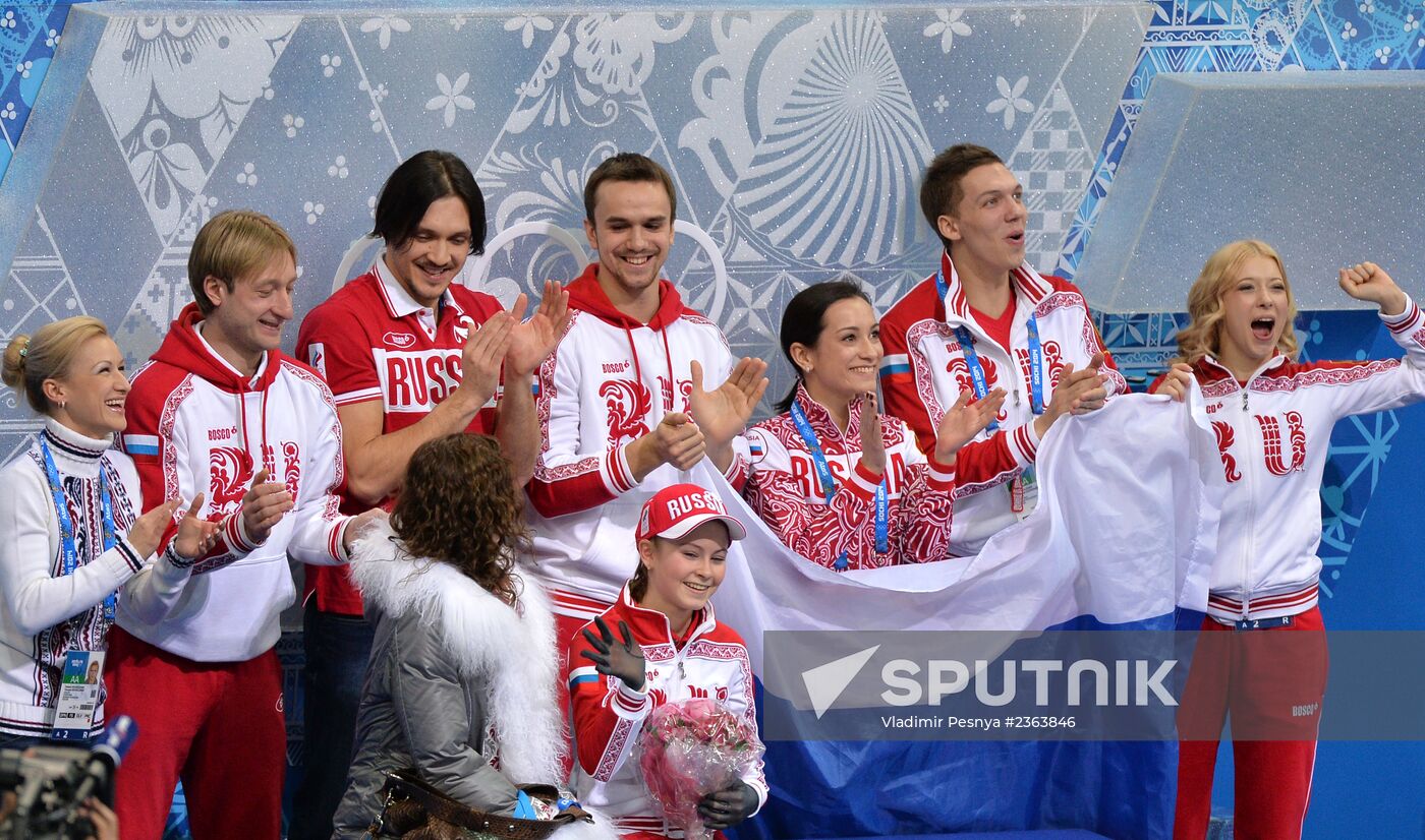 2014 Winter Olympics. Figure skating. Teams. Women. Free skating