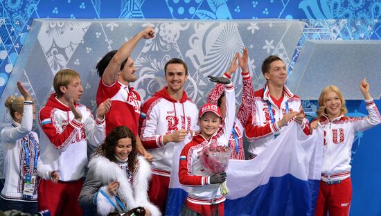 2014 Winter Olympics. Figure skating. Teams. Women. Free skating
