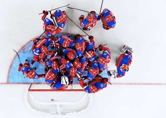 2014 Winter Olympics. Ice hockey. Women. Russia vs. Germany