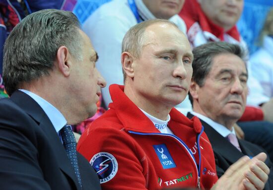 Vladimir Putin attends figure skating competition