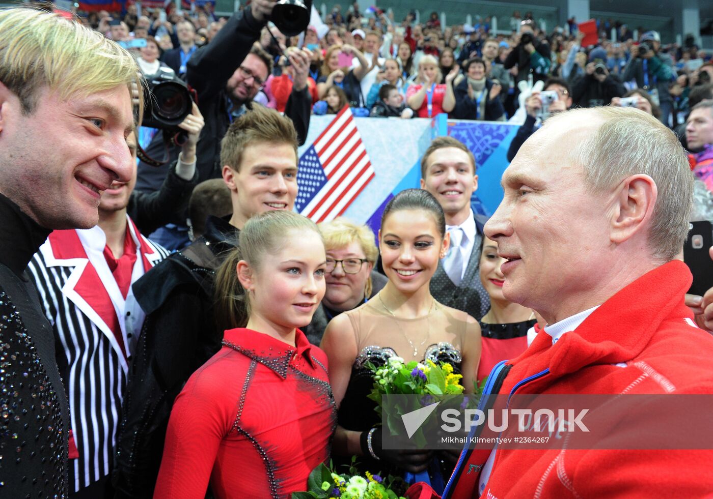 Vladimir Putin attends figure skating competition