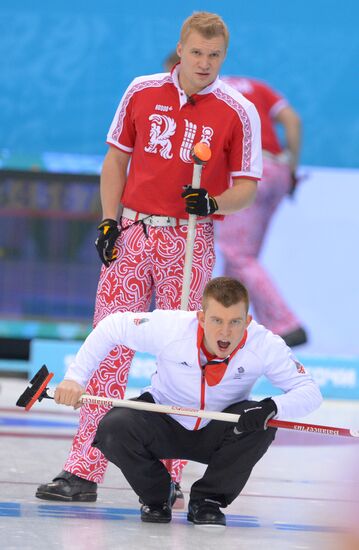 2014 Winter Olympics. Curling. Men. Day One