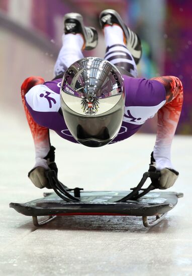 2014 Winter Olympics. Skeleton. Training sessions