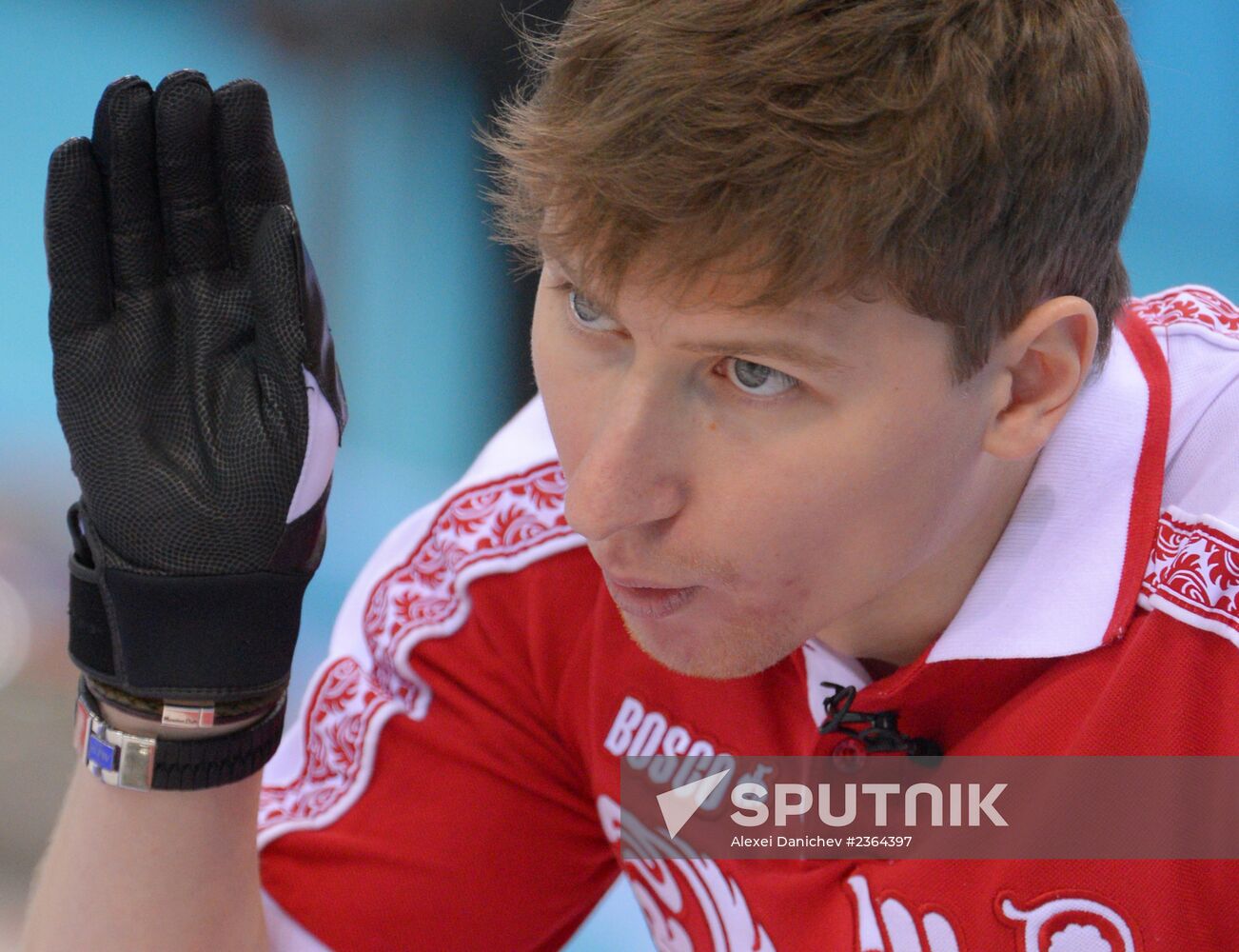 2014 Winter Olympics. Curling. Men. Day One