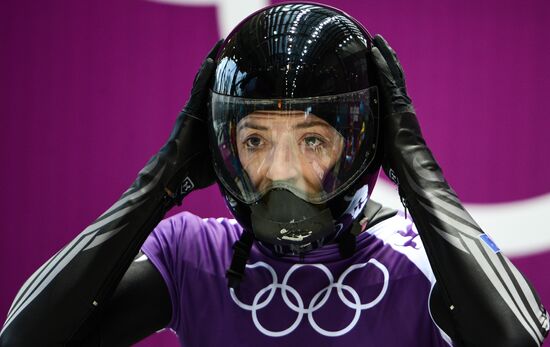 2014 Winter Olympics. Skeleton. Training sessions
