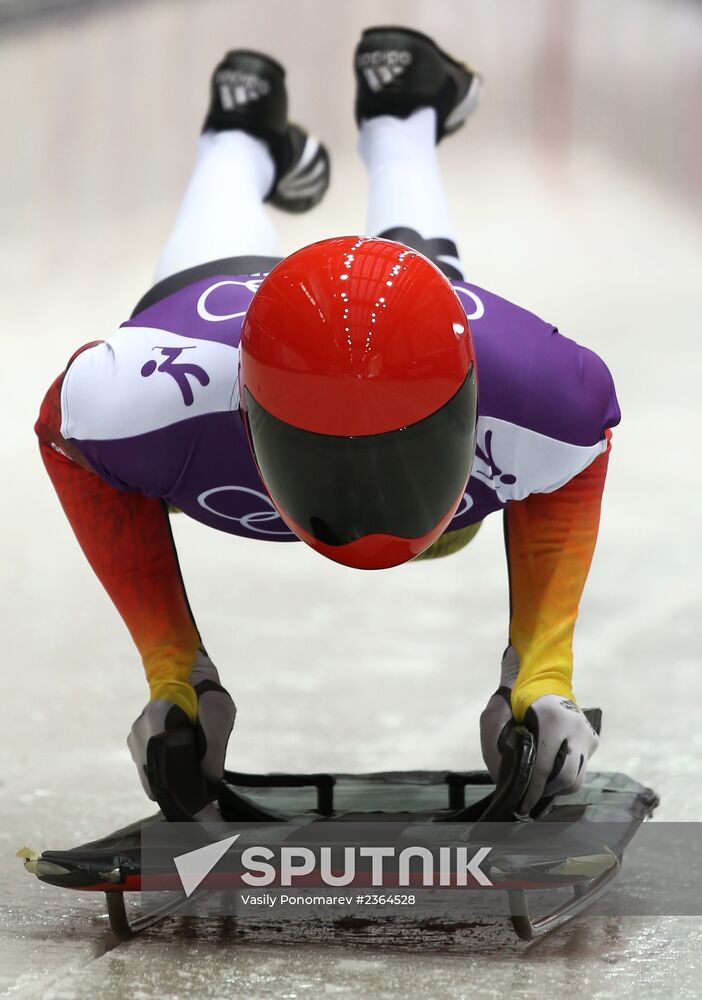 2014 Winter Olympics. Skeleton. Training sessions
