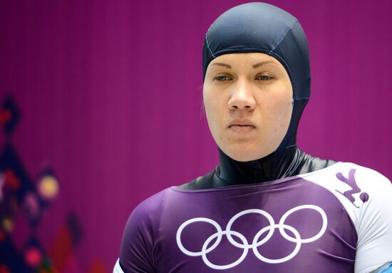 2014 Winter Olympics. Skeleton. Training sessions