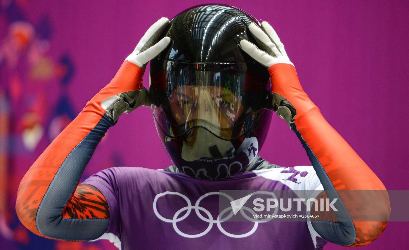 2014 Winter Olympics. Skeleton. Training sessions