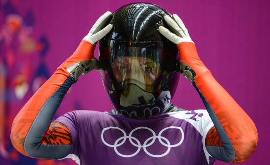 2014 Winter Olympics. Skeleton. Training sessions