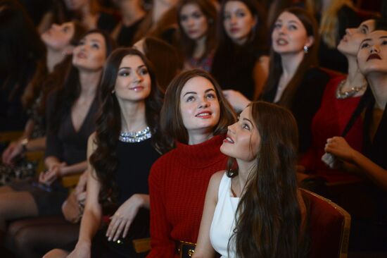 Miss Russia 2014 pageant contestants attend musical "Count Orlov"