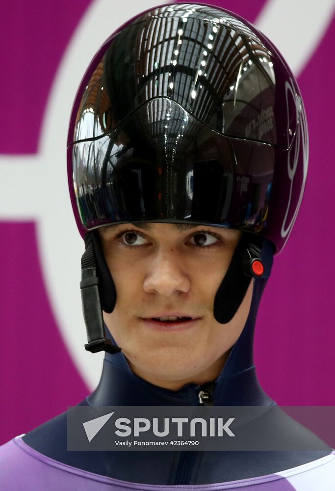 2014 Winter Olympics. Skeleton. Training sessions