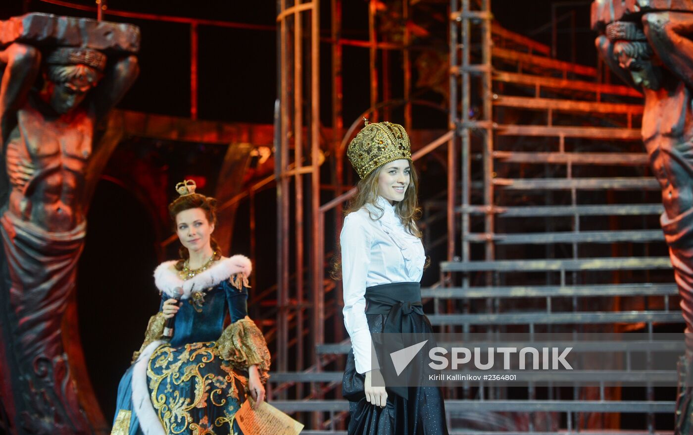 Miss Russia 2014 pageant contestants attend musical "Count Orlov"