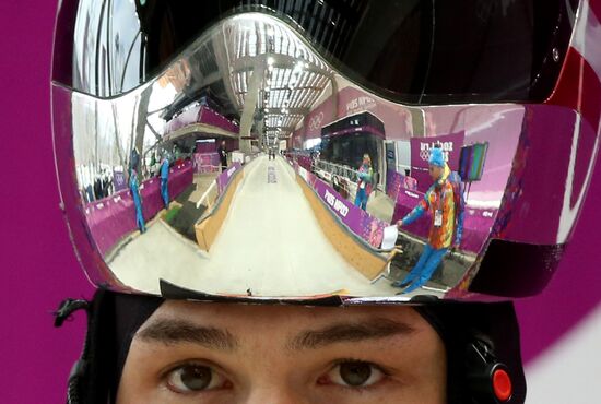 2014 Winter Olympics. Skeleton. Training sessions