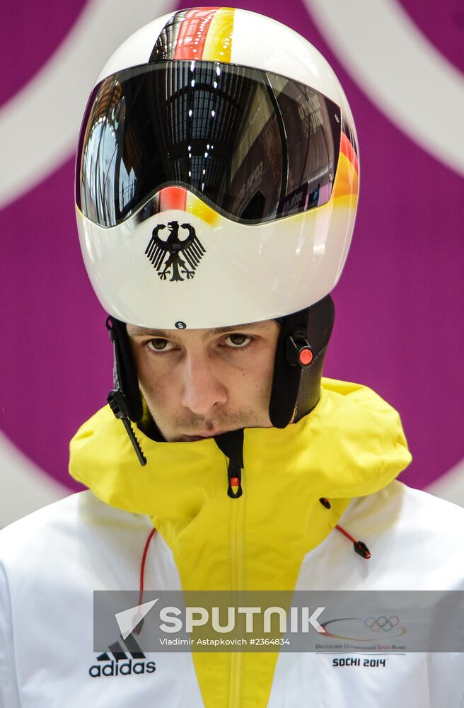 2014 Winter Olympics. Skeleton. Training sessions
