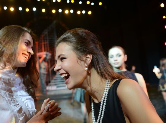 Miss Russia 2014 pageant contestants attend musical "Count Orlov"