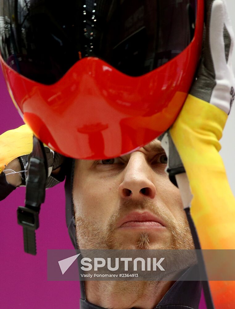 2014 Winter Olympics. Skeleton. Training sessions