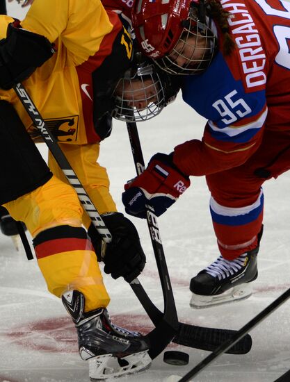 2014 Winter Olympics. Ice hockey. Women. Russia vs. Germany