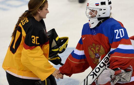 2014 Winter Olympics. Ice hockey. Women. Russia vs. Germany