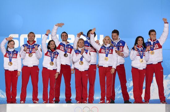 2014 Winter Olympics. Medal ceremony. Day Three