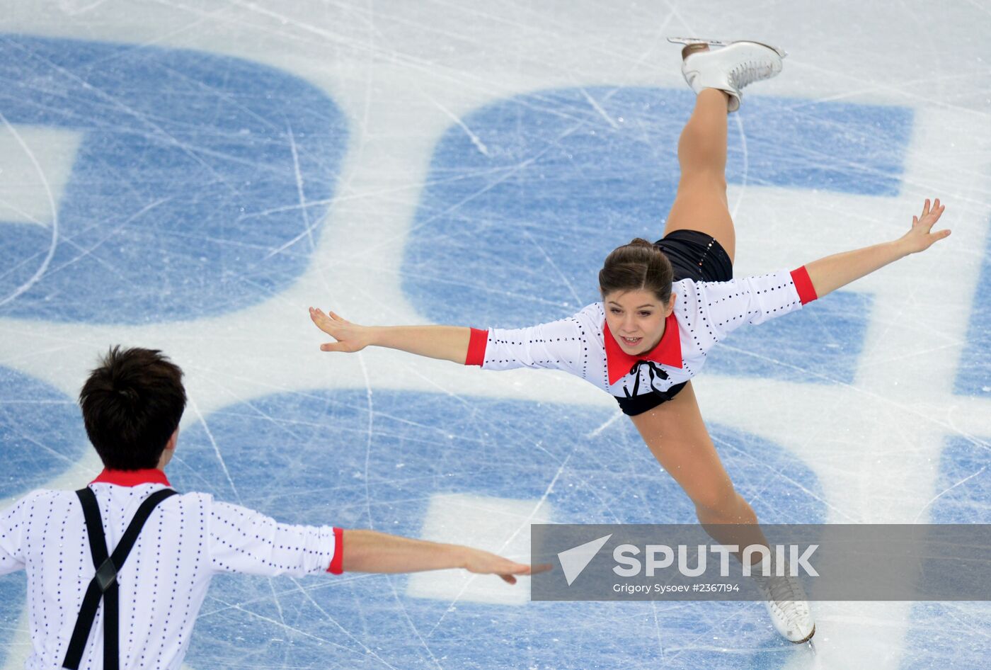 2014 Winter Olympics. Figure skating. Pairs. Short program