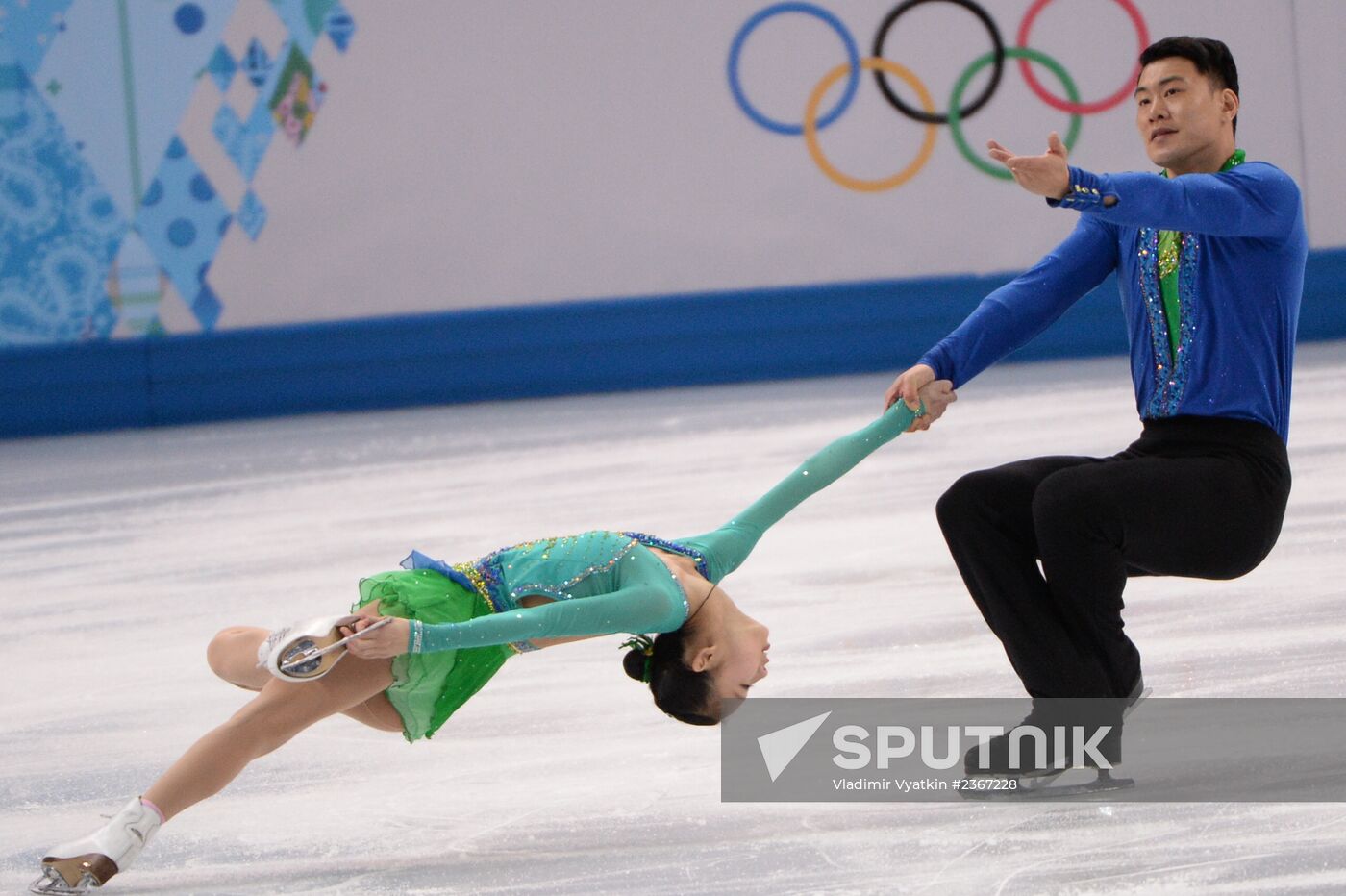 2014 Winter Olympics. Figure skating. Pairs. Short program