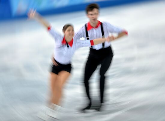 2014 Winter Olympics. Figure skating. Pairs. Short program