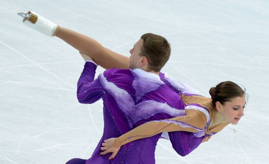 2014 Winter Olympics. Figure skating. Pairs. Short program