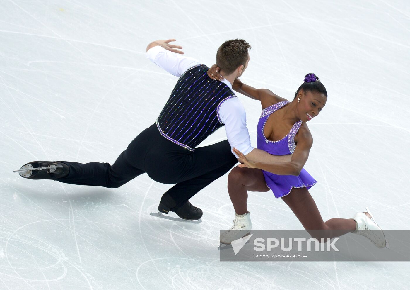 2014 Winter Olympics. Figure skating. Pairs. Short program