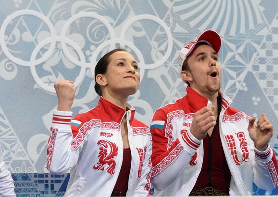 2014 Winter Olympics. Figure skating. Pairs. Short program