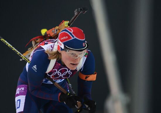 2014 Winter Olympics. Biathlon. Women. Pursuit race
