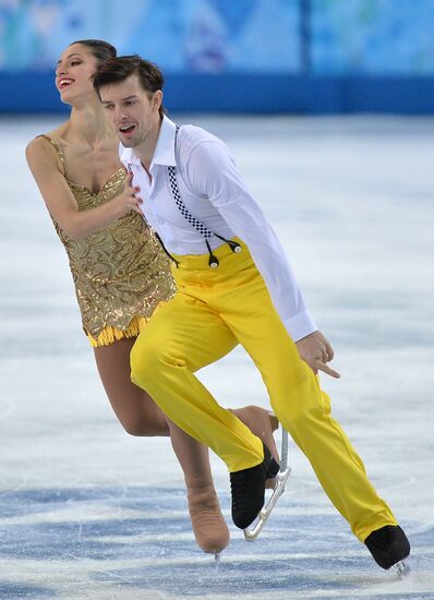 2014 Winter Olympics. Figure skating. Pairs. Short program