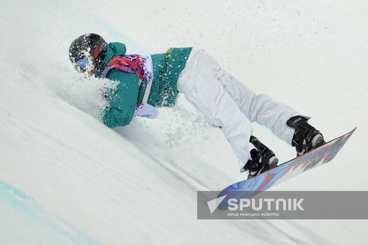 2014 Winter Olympics. Snowboarding. Men. Halfpipe