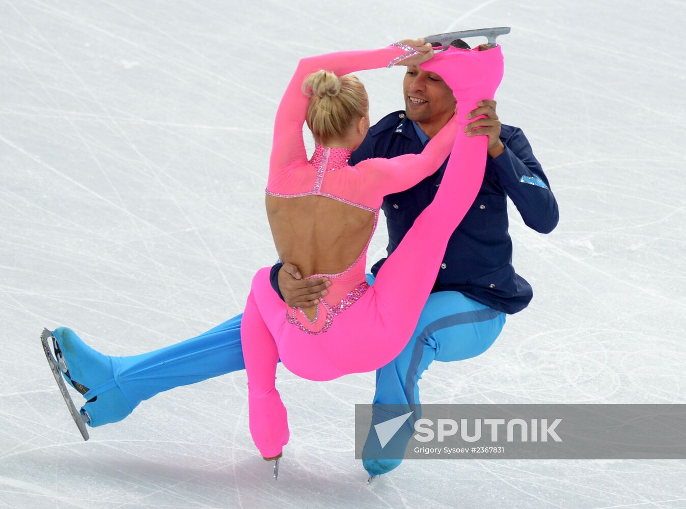 2014 Winter Olympics. Figure skating. Pairs. Short program