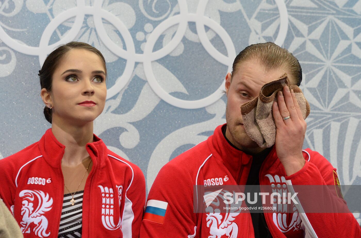 2014 Winter Olympics. Figure skating. Pairs. Short program
