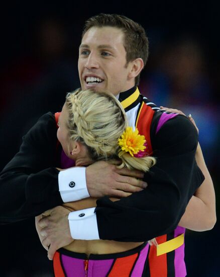 2014 Winter Olympics. Figure skating. Pairs. Short program