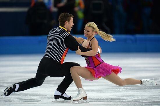2014 Winter Olympics. Figure skating. Pairs. Short program