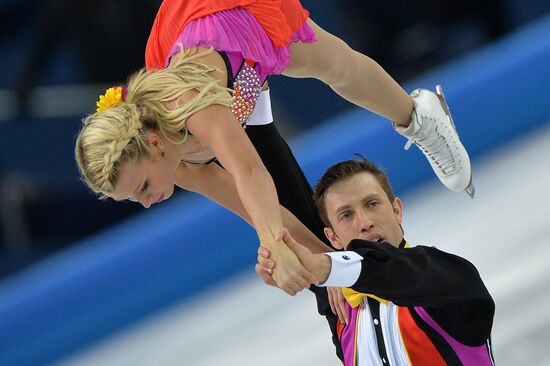 2014 Winter Olympics. Figure skating. Pairs. Short program
