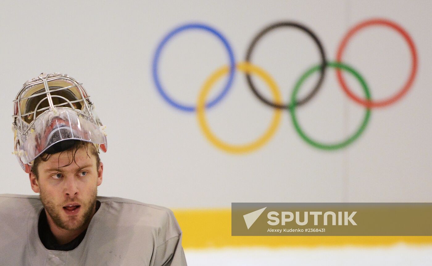 2014. Olympics. Hockey. Training session of Russian men's national team