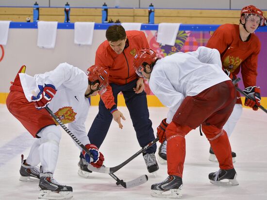 2014. Olympics. Hockey. Training session of Russian men's national team