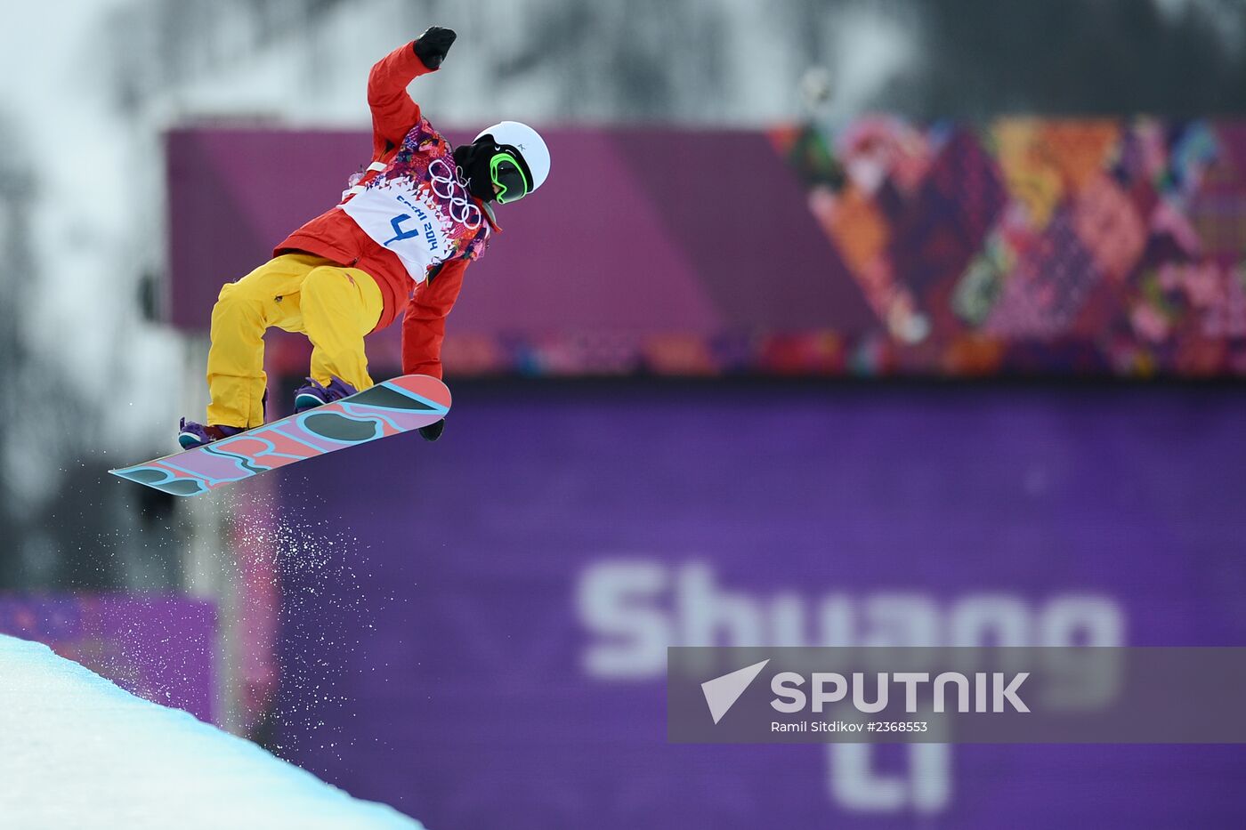 2014 Winter Olympics. Snowboarding. Women. Halfpipe