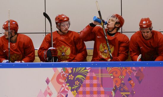2014. Olympics. Hockey. Training session of Russian men's national team