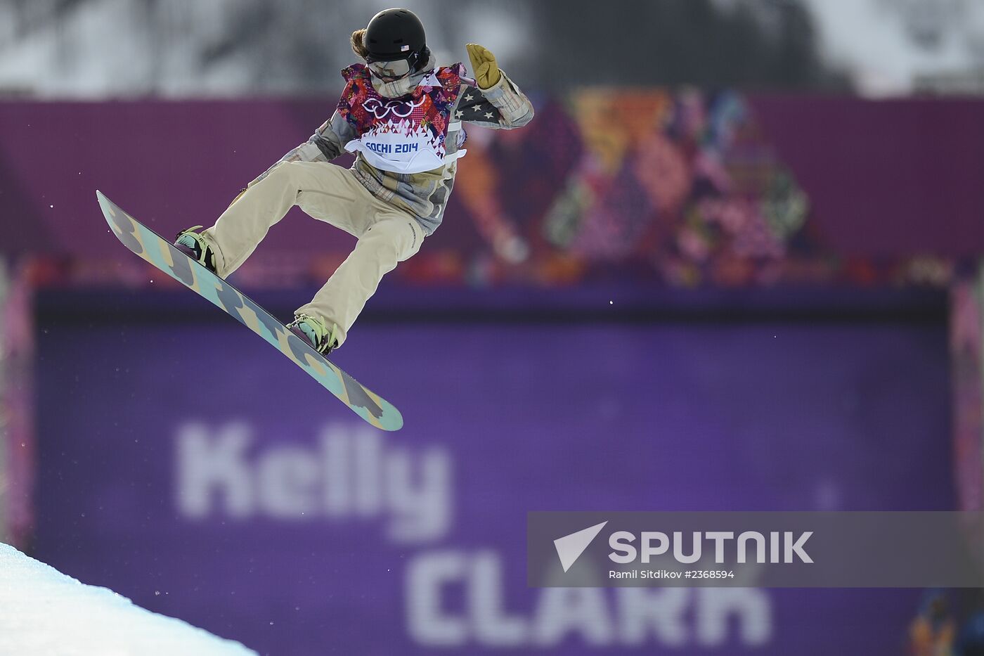 2014 Winter Olympics. Snowboarding. Women. Halfpipe