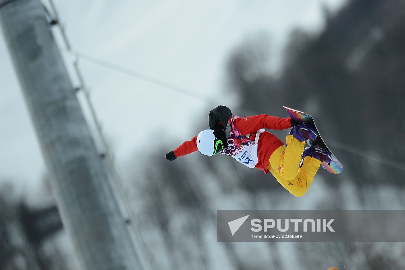 2014 Winter Olympics. Snowboarding. Women. Halfpipe