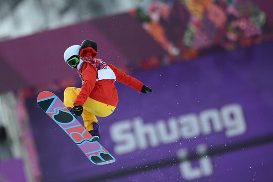 2014 Winter Olympics. Snowboarding. Women. Halfpipe