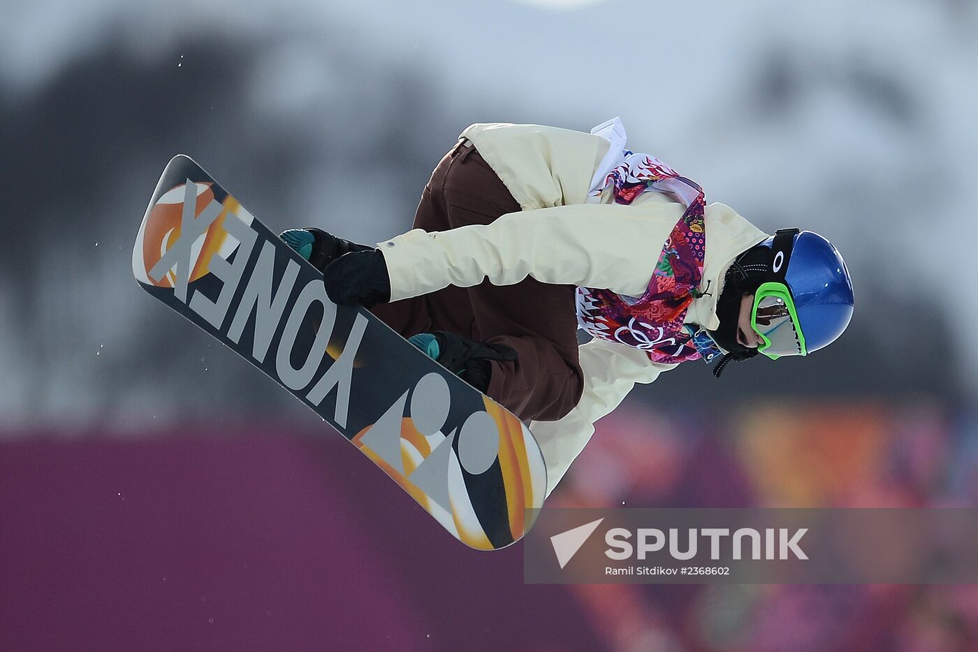 2014 Winter Olympics. Snowboarding. Women. Halfpipe