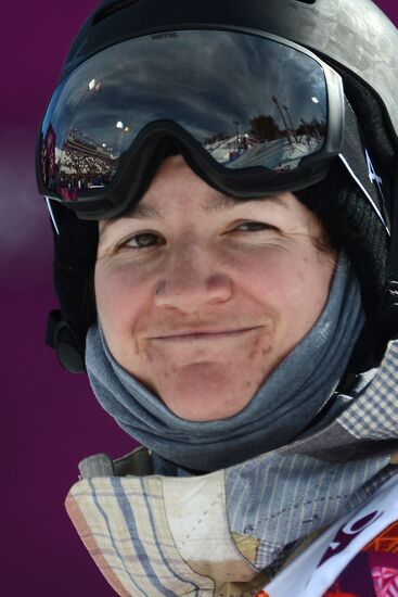 2014 Winter Olympics. Snowboarding. Women. Halfpipe