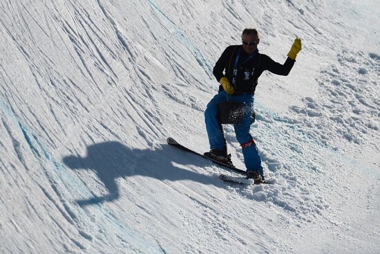 2014 Winter Olympics. Snowboarding. Women. Halfpipe